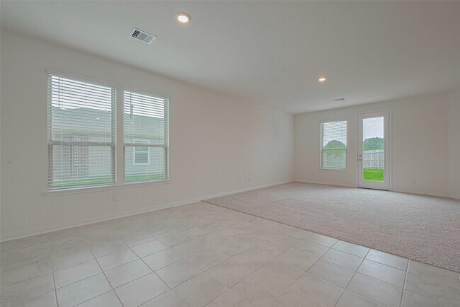 Building Photo - 5727 Texas Sage Dr