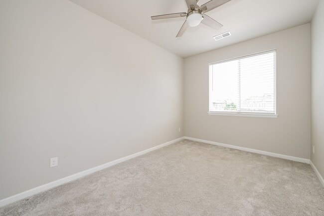 Building Photo - 14933 E Belleview Dr