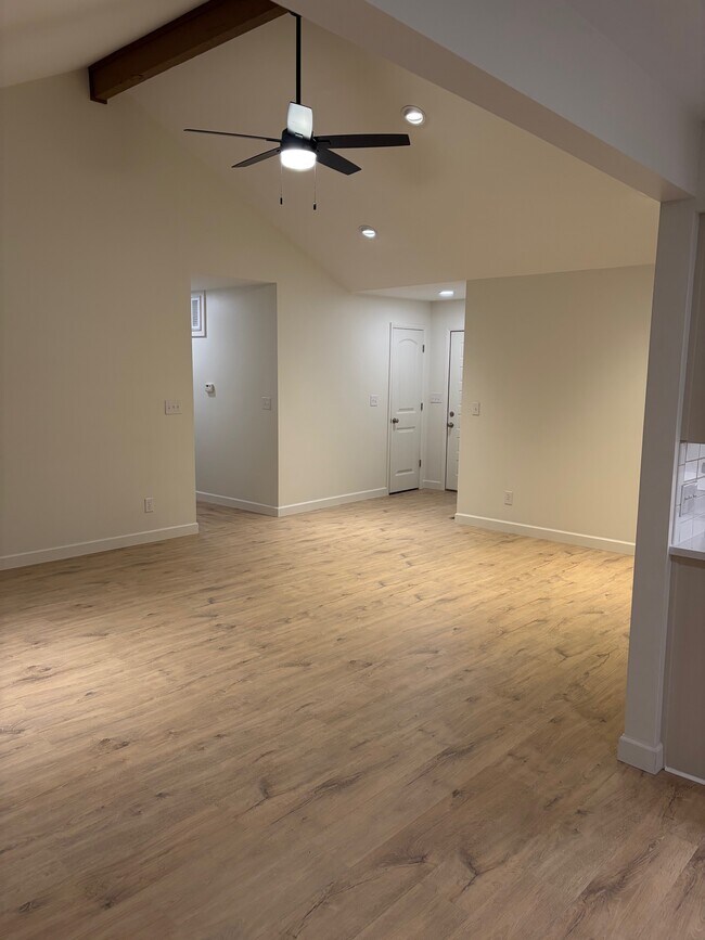 Building Photo - 1411 W Highland St