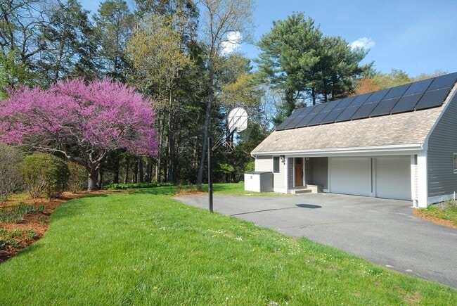 Building Photo - 40 Red Barn Rd
