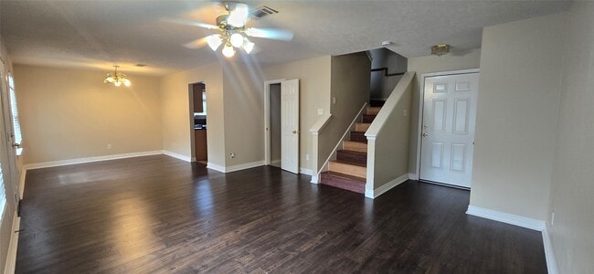 Building Photo - 7929 Comal St