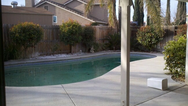 Building Photo - 1349 El Cajon Ln