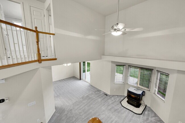 Building Photo - $2,800 - 4 Bed, 3.5 Bath Home in CO Spring...