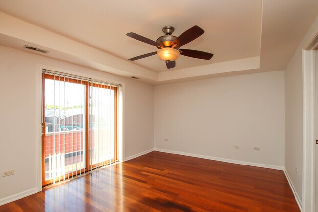 Building Photo - 3545 N Pulaski Rd