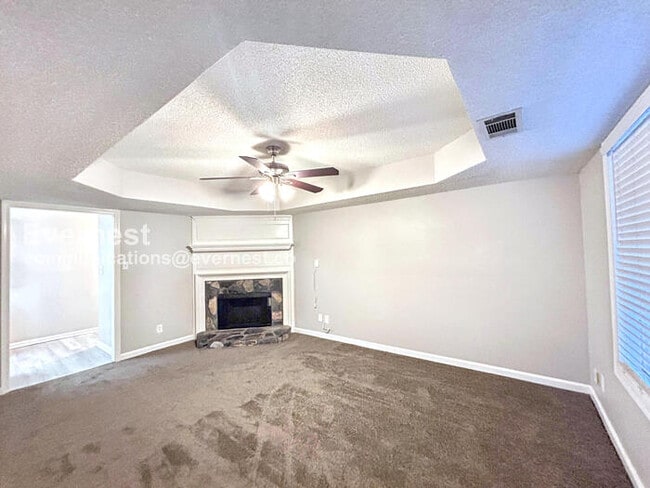 Building Photo - 5920 Catawba Way