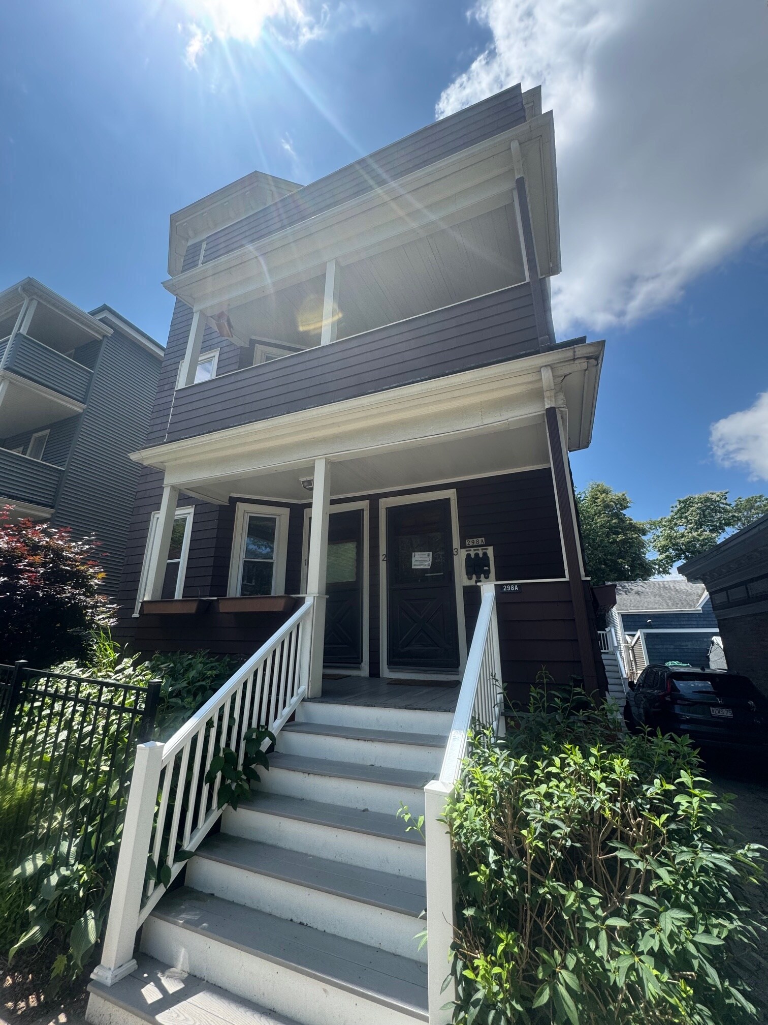 Building Photo - 298A Highland Ave