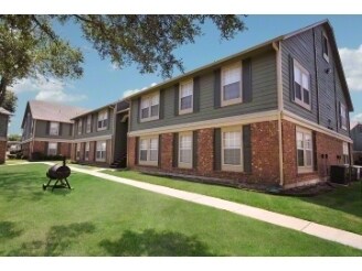 Building Photo - Arbors Of Corsicana