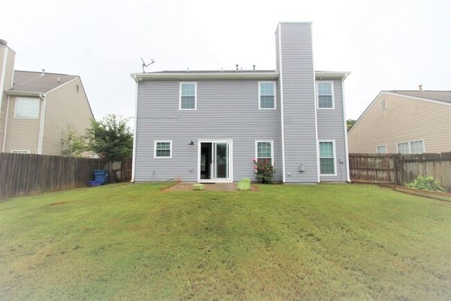 Building Photo - Beautiful brick front home!