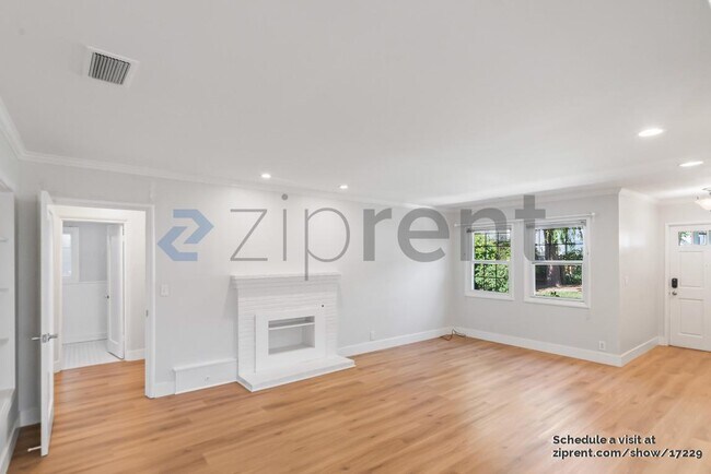 Building Photo - 96 Loyola Ave