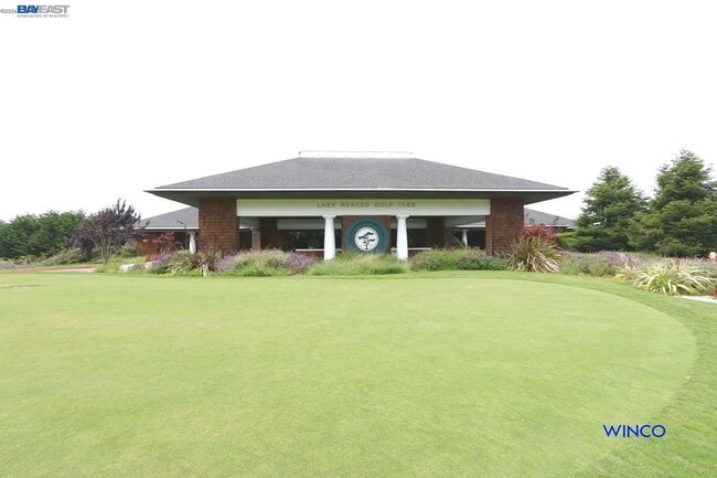 Building Photo - 263 Ralston St