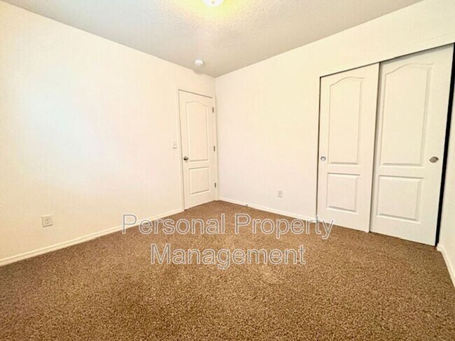 Building Photo - 3371 NW 47th Dr