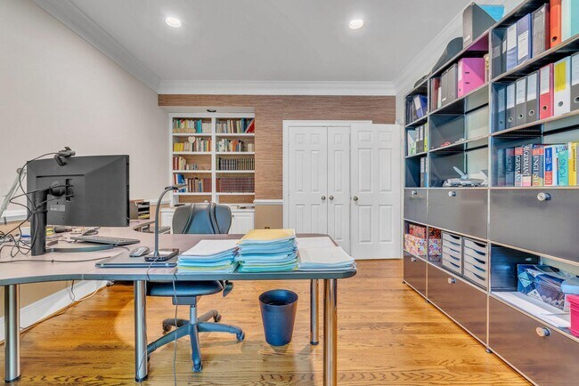 Building Photo - 8308 Comanche Ct