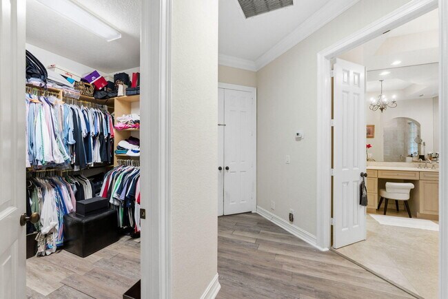 Building Photo - 7162 Vía Firenze