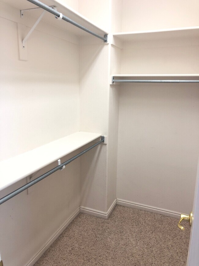 Building Photo - 3 bed 2 bath home for rent in Hurricane