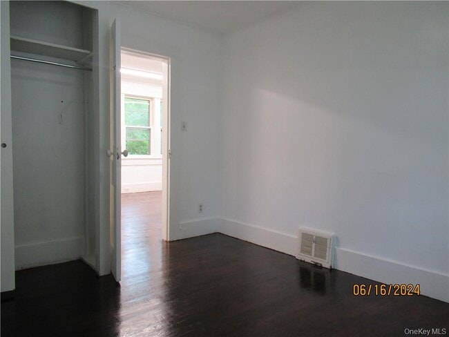 Building Photo - 82 North Rd