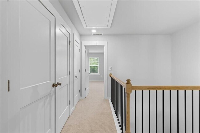 Building Photo - 2030 Main St NW