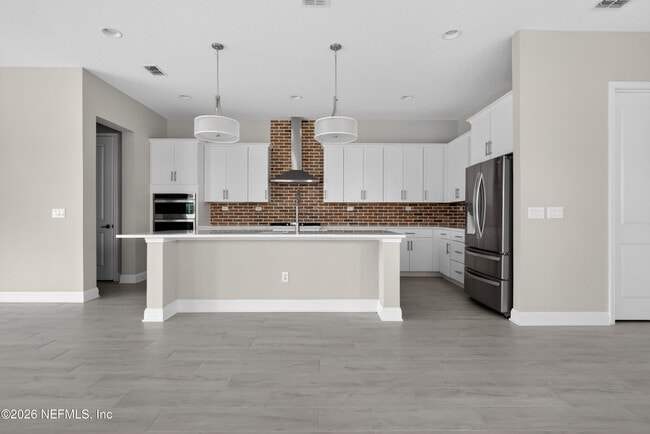 Building Photo - 527 Marquesa Cir