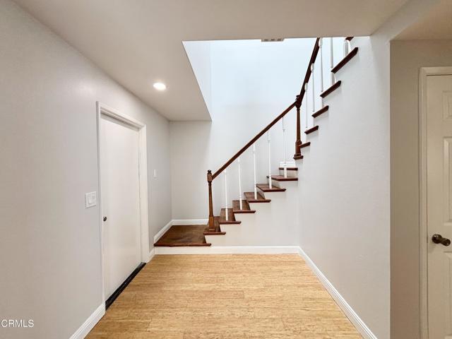 Building Photo - 864 Dunes St