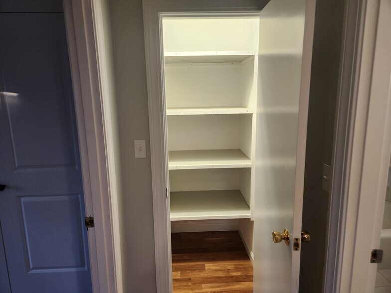 Building Photo - 3 Gannon Ct