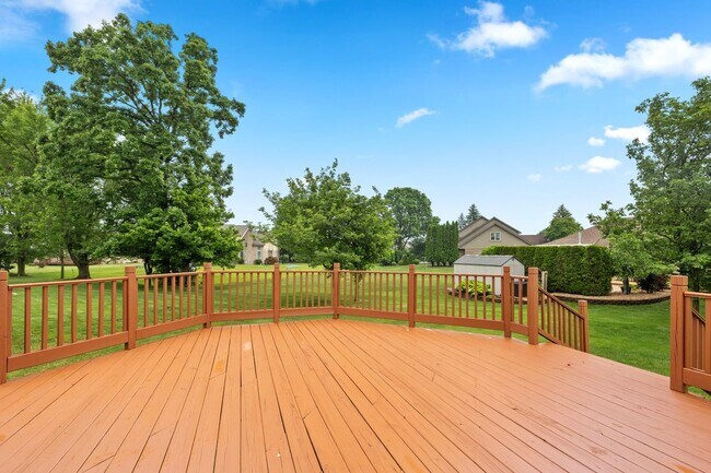 Building Photo - 53638 Springhill Meadows Dr