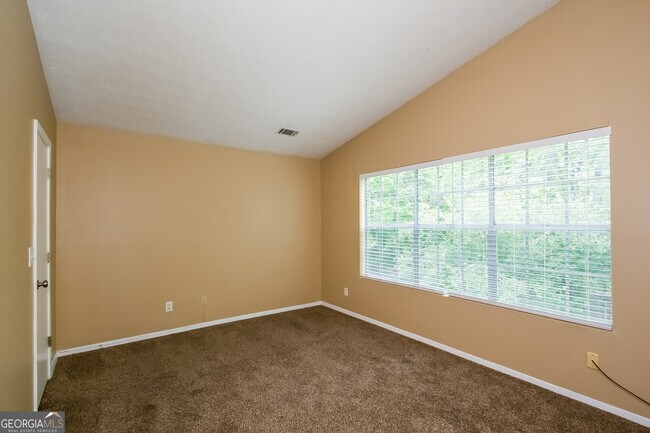 Building Photo - 6350 Laurel Post Dr