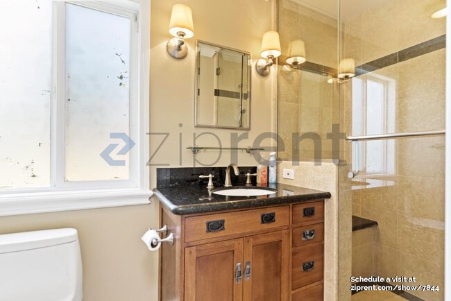 Building Photo - 361 Linfield Dr