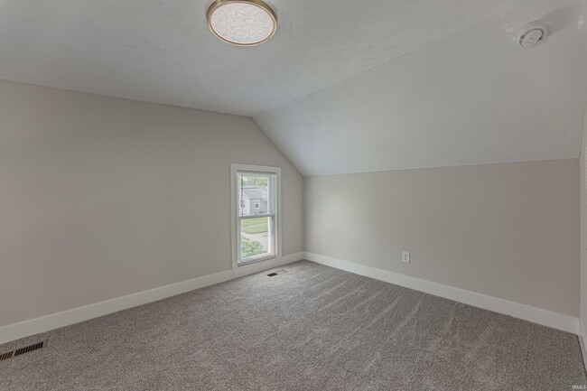 Building Photo - 2200 Vogel Rd