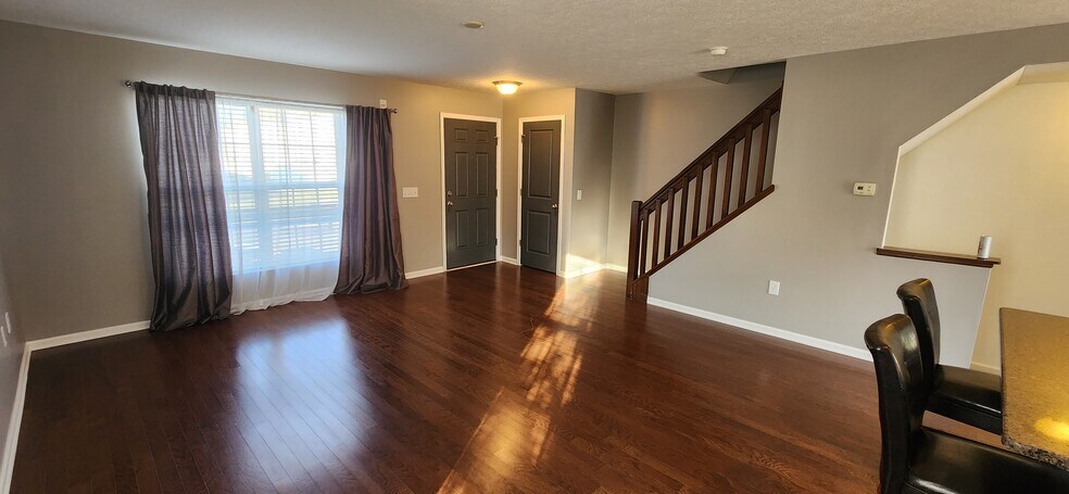 Building Photo - 5637 Crystal Falls St