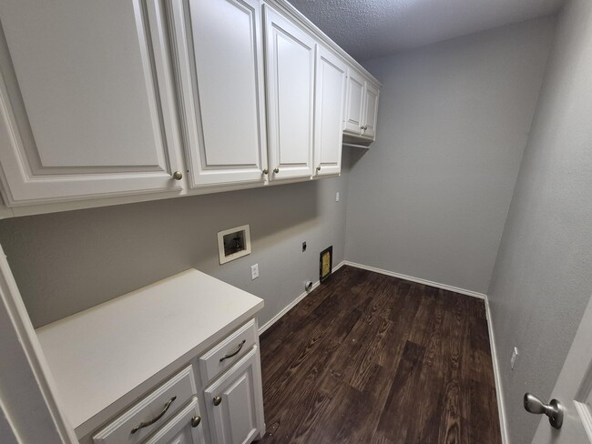 Building Photo - 5117 79th Dr