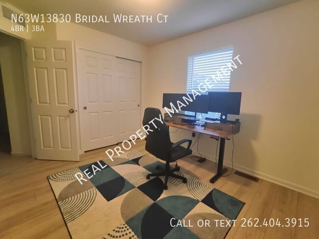 Building Photo - N63W13830 Bridal Wreath Ct