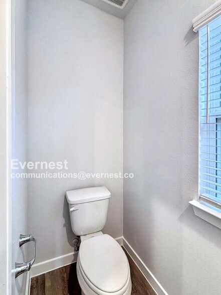 Building Photo - 32506 Timber Point Dr