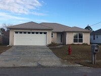 Building Photo - Spacious Home Convenient to Tyndall AFB, Shopping & More!
