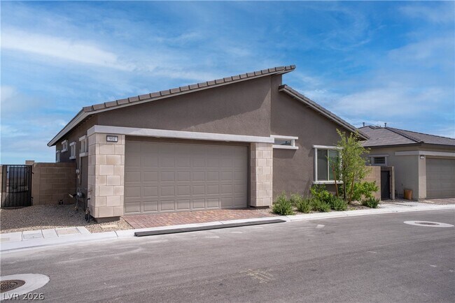 Building Photo - 904 Kings Clf Ln