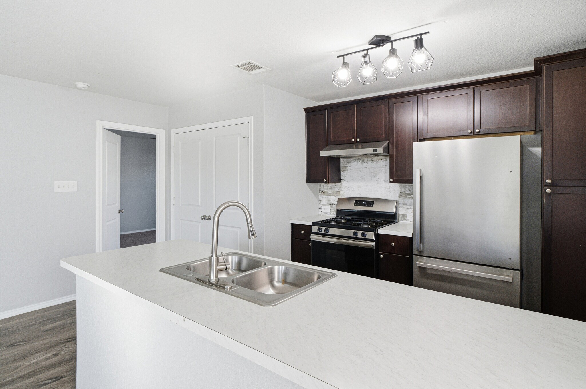 Building Photo - 8519 Cassia Cv