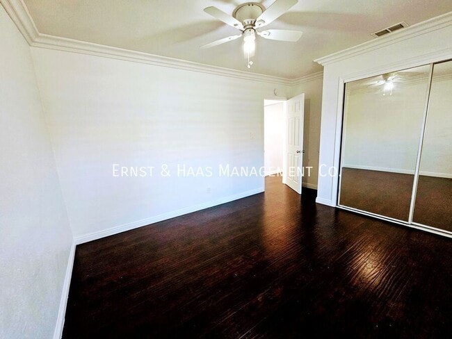 Building Photo - 5012 N Bentree Cir