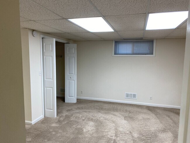 Building Photo - Magnolia - Beauty Shop