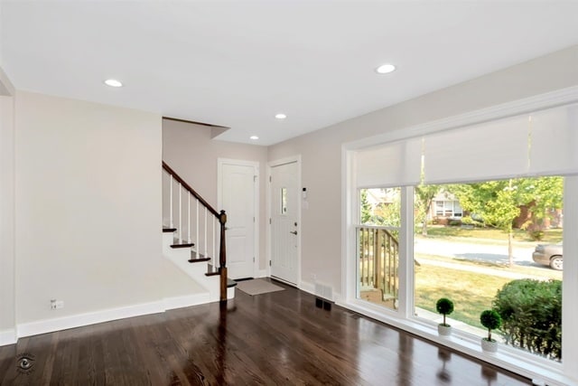 Building Photo - 2055 Downey Rd