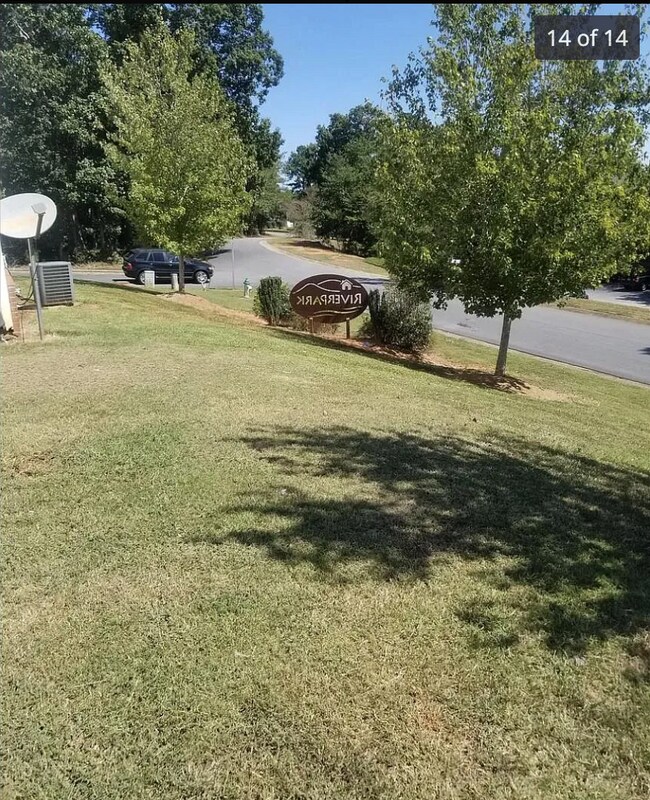 Building Photo - 203 Westchester Cir