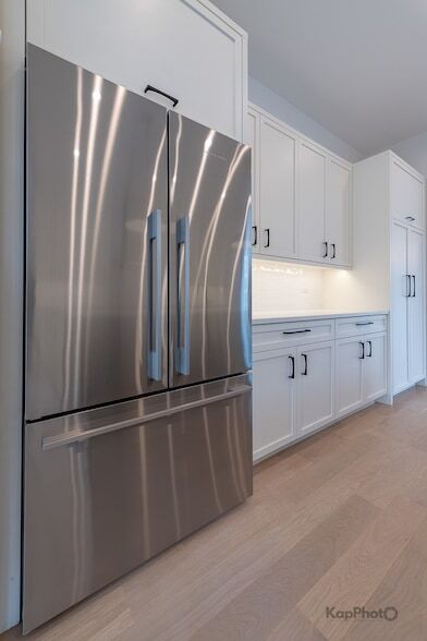 Building Photo - 901 W Cullerton St