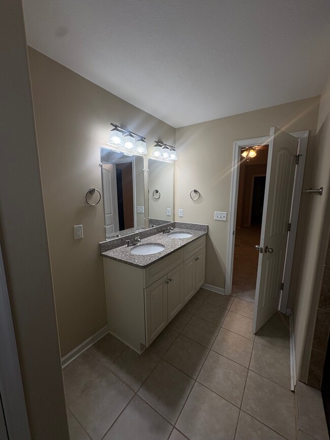 Building Photo - Mubarak 3rd