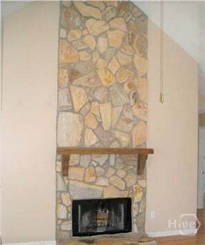 Building Photo - 2 St Ives Dr