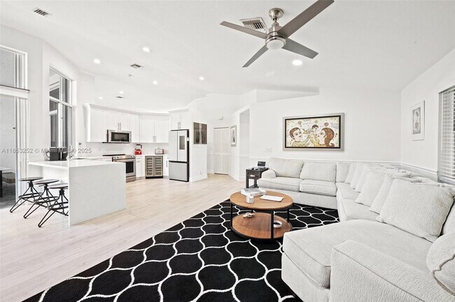 Building Photo - 765 Bayside Ln