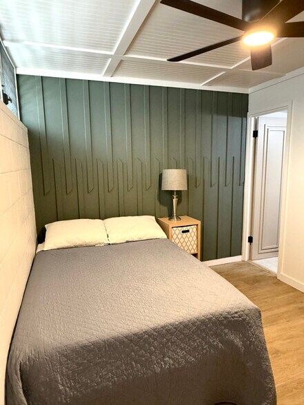 Building Photo - 2421 Ala Wai Blvd