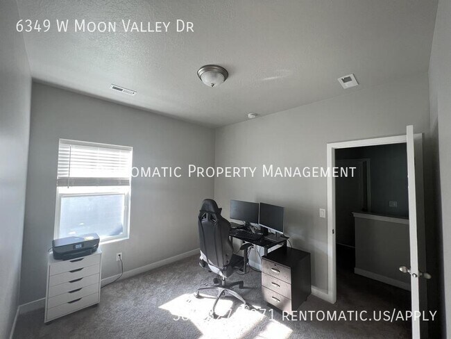 Building Photo - 6349 W Moon Vly Dr