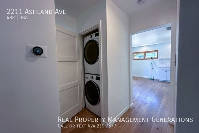 Building Photo - 2211 Ashland Ave