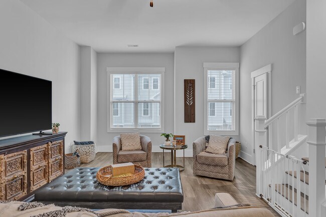 Building Photo - 3651 Watch Hill Way