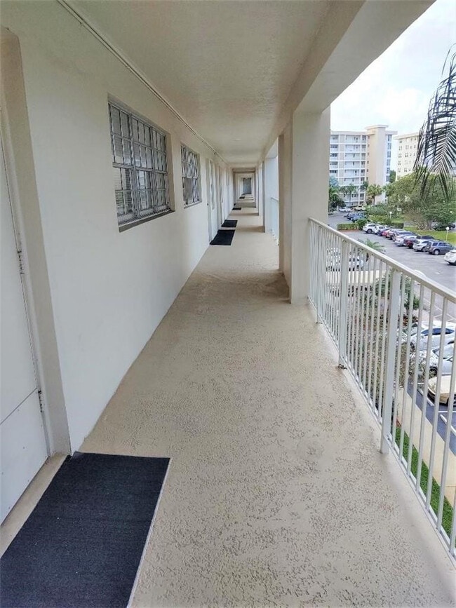 Building Photo - 2691 S Course Dr