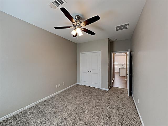 Building Photo - 1025 Prairie Heights Dr