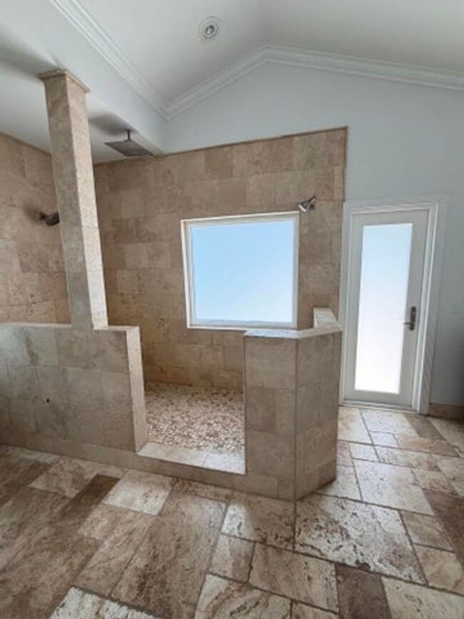 Building Photo - 10114 Hunt Club Ln