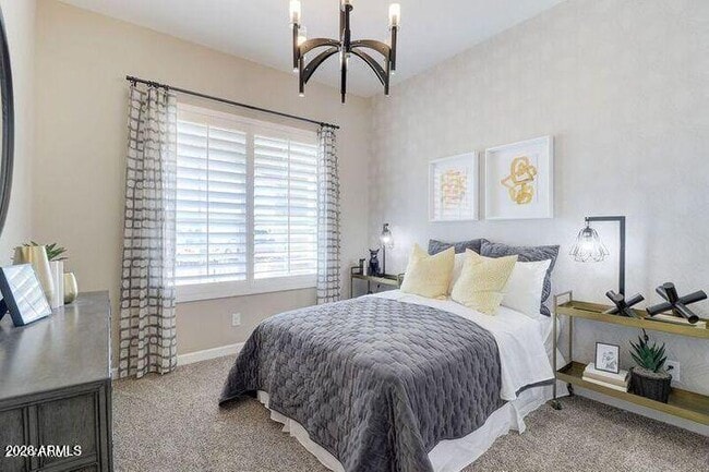 Building Photo - 1255 N Arizona Ave